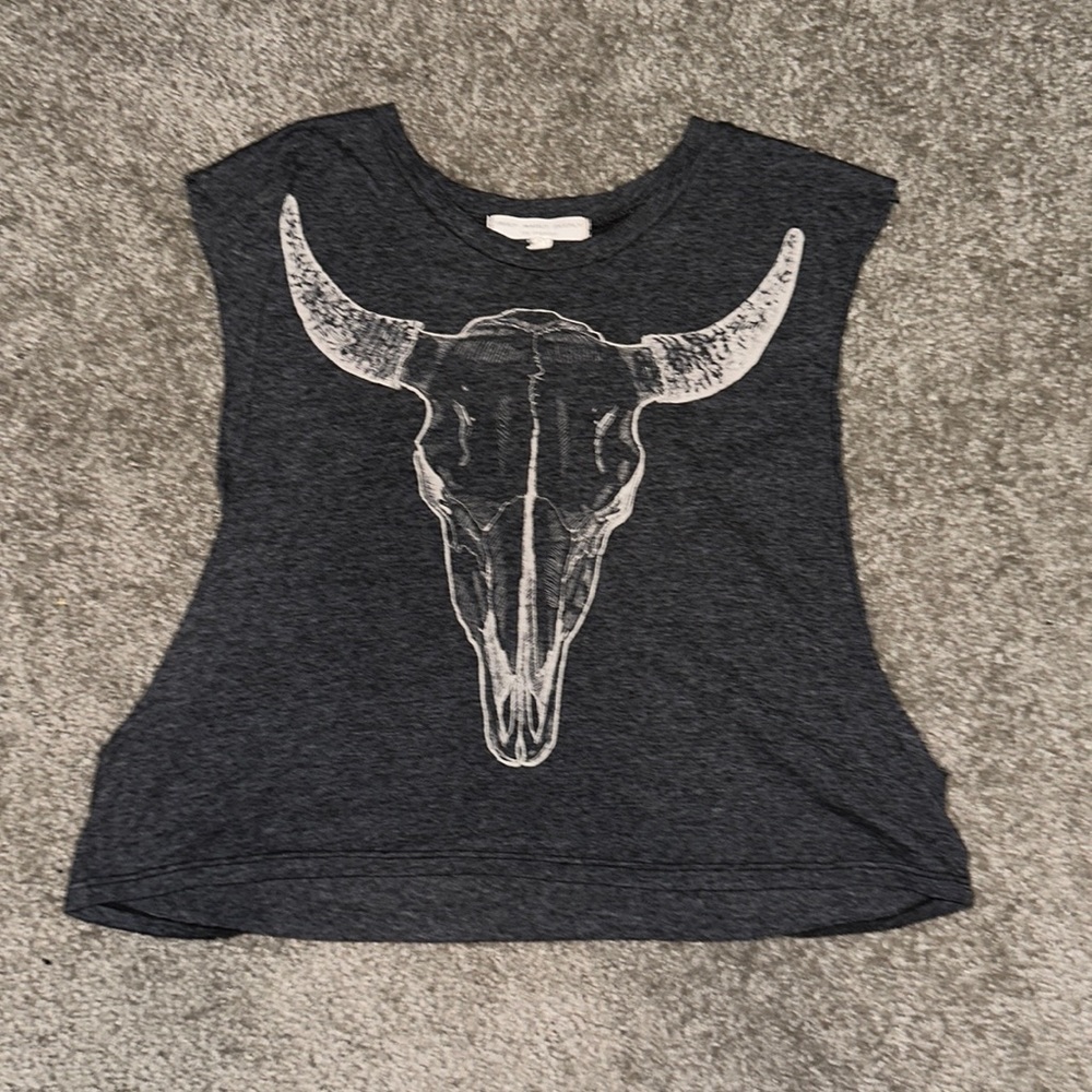 Cropped muscle tank